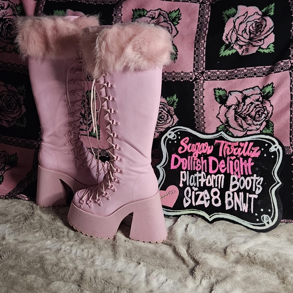 Sugar Thrillz: Dollish Delight Platform Boots- Pink, Size 8, NIB! - Picture 6 of 16